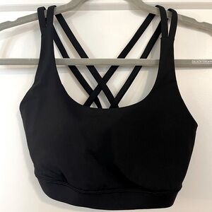 Black lululemon sports bra in size 6